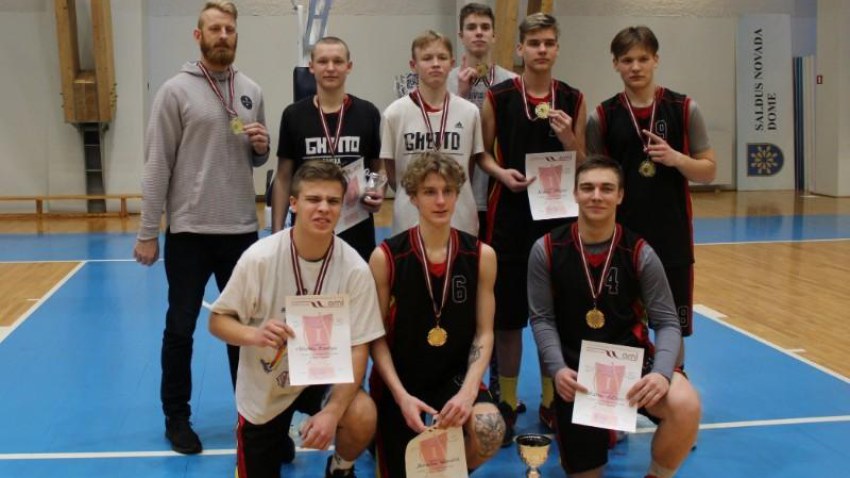 1. vieta Latvijā AMI sacensībās basketbolā