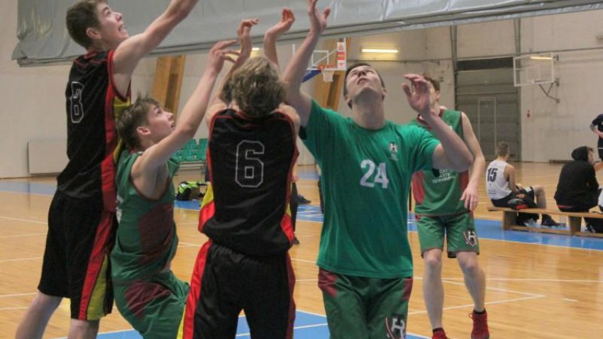1. vieta Latvijā AMI sacensībās basketbolā
