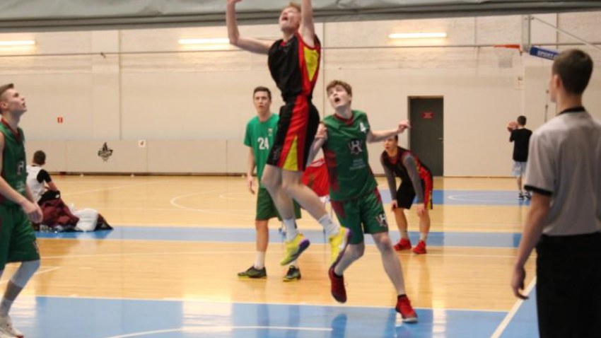 1. vieta Latvijā AMI sacensībās basketbolā