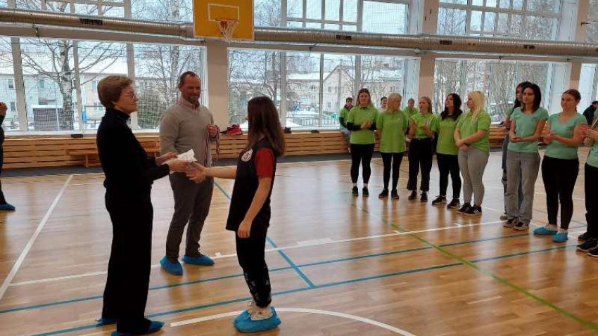 Rīgas reģionā šautriņu mešanas sacensībās 1.vieta zēniem un 3.vieta meitenēm