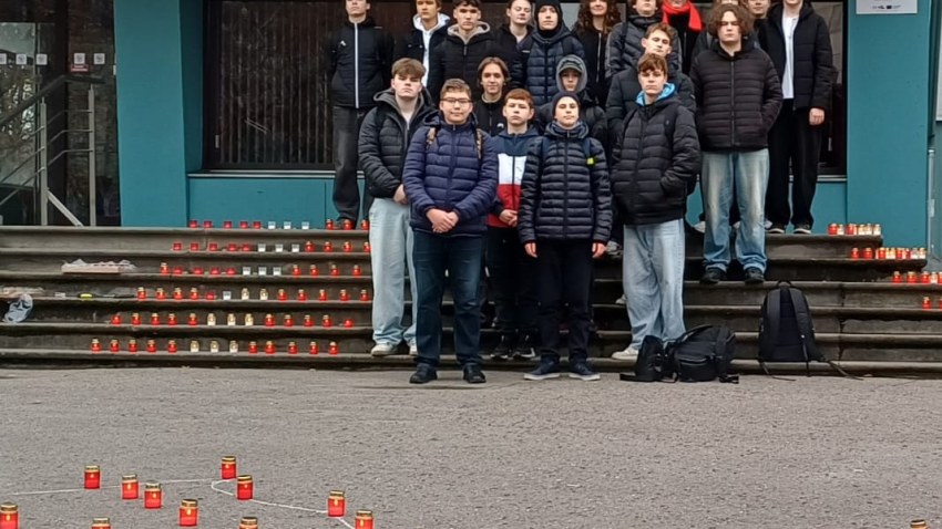 11.novembris Lāčplēša diena Rīgas Tehniskā koledža , pieminam Latvijas brīvības cīnītājus, aizdedzinot svecītes!