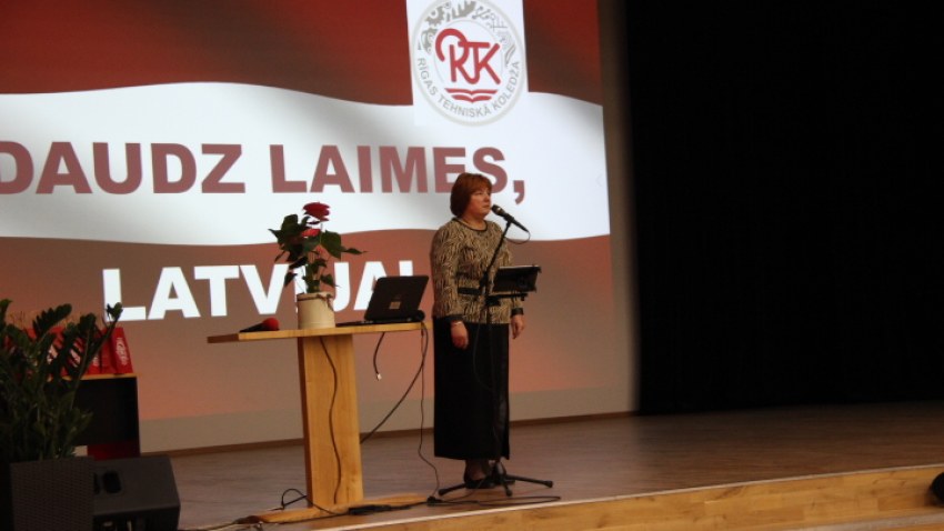 Valsts svētku koncerts Lielajā zālē, godinot izcilākos audzēkņus