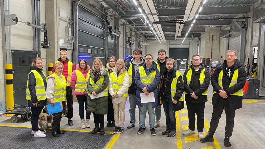 Studentu ekskursija uz uzņēmumu Baltic Cargo HUB