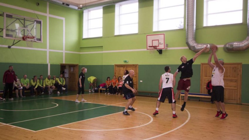 1.vieta profesinālās izglītības darbinieku sporta spēlēs Kandavā 2017